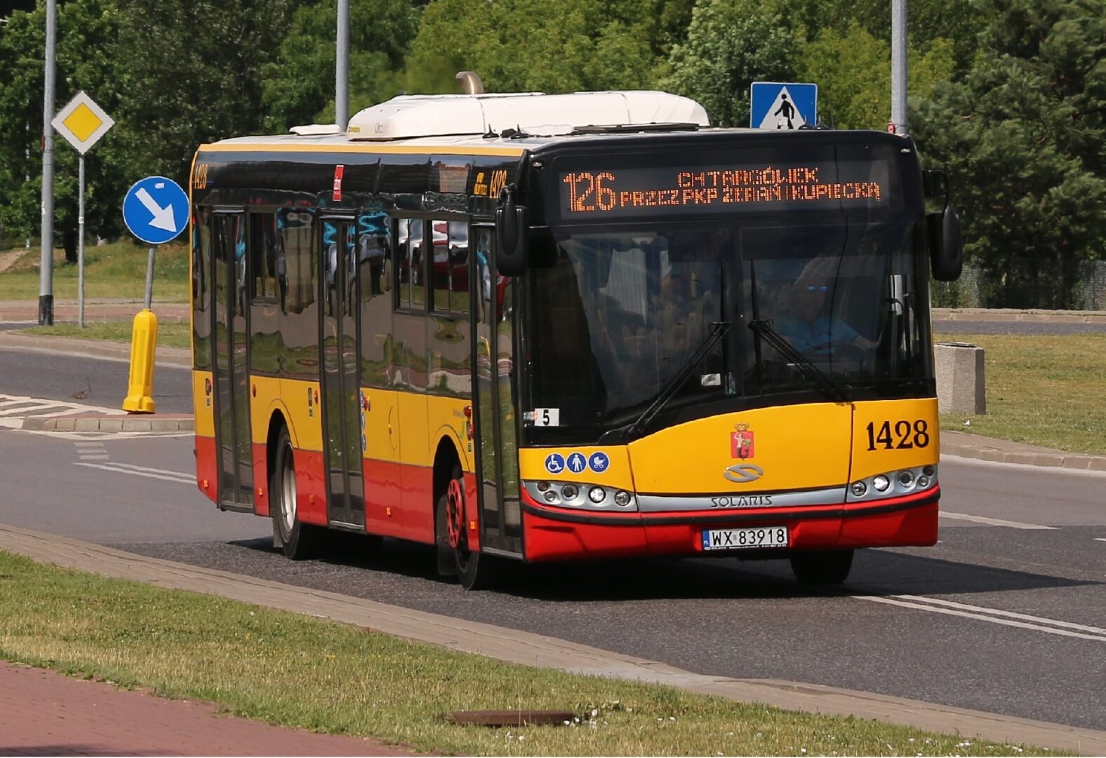 Autobus miejski Solaris nr 1428 na linii 126 w Gdańsku, Polska