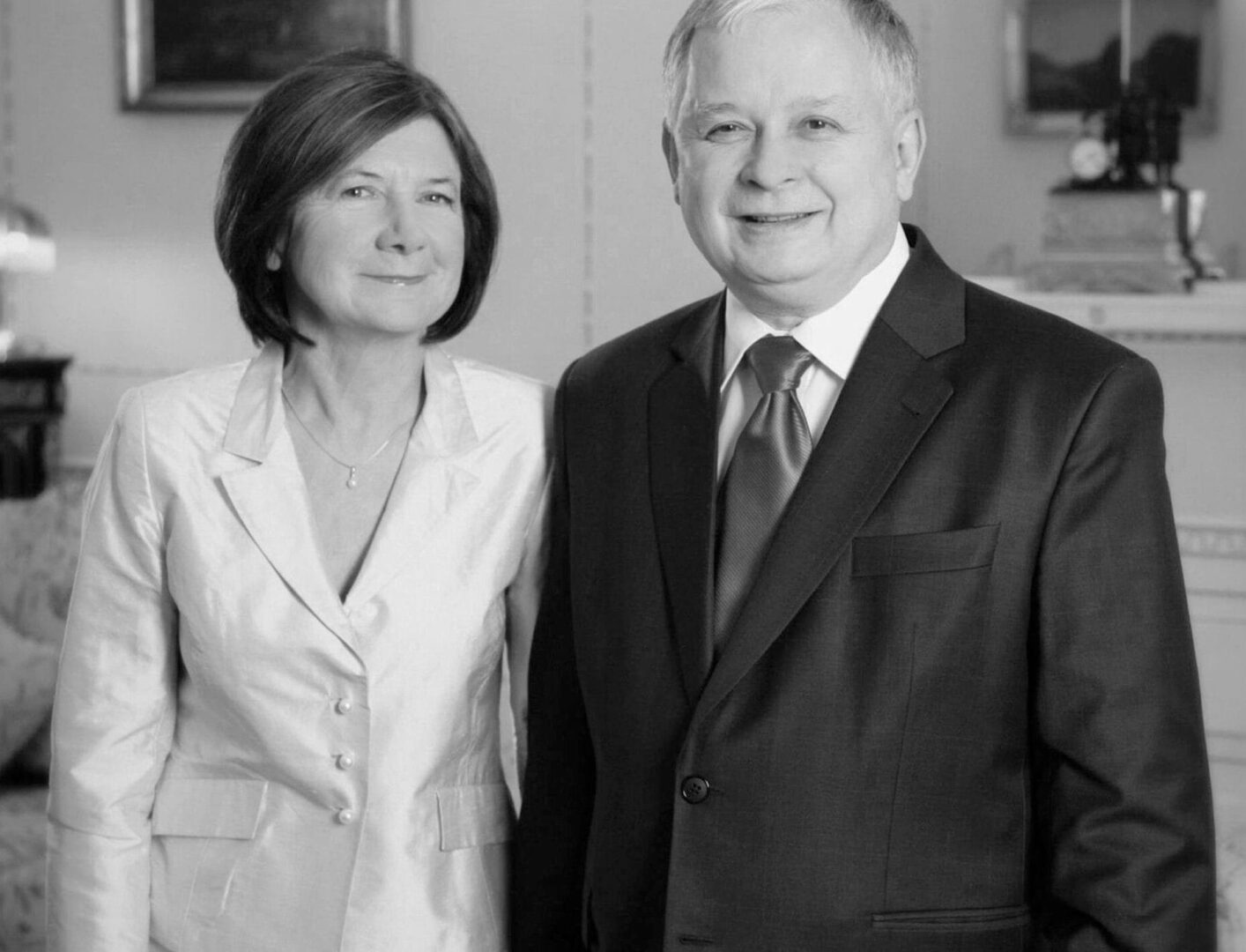 Prezydent Andrzej Duda i jego żona Agata Kornhauser-Duda na uroczystym portrecie.