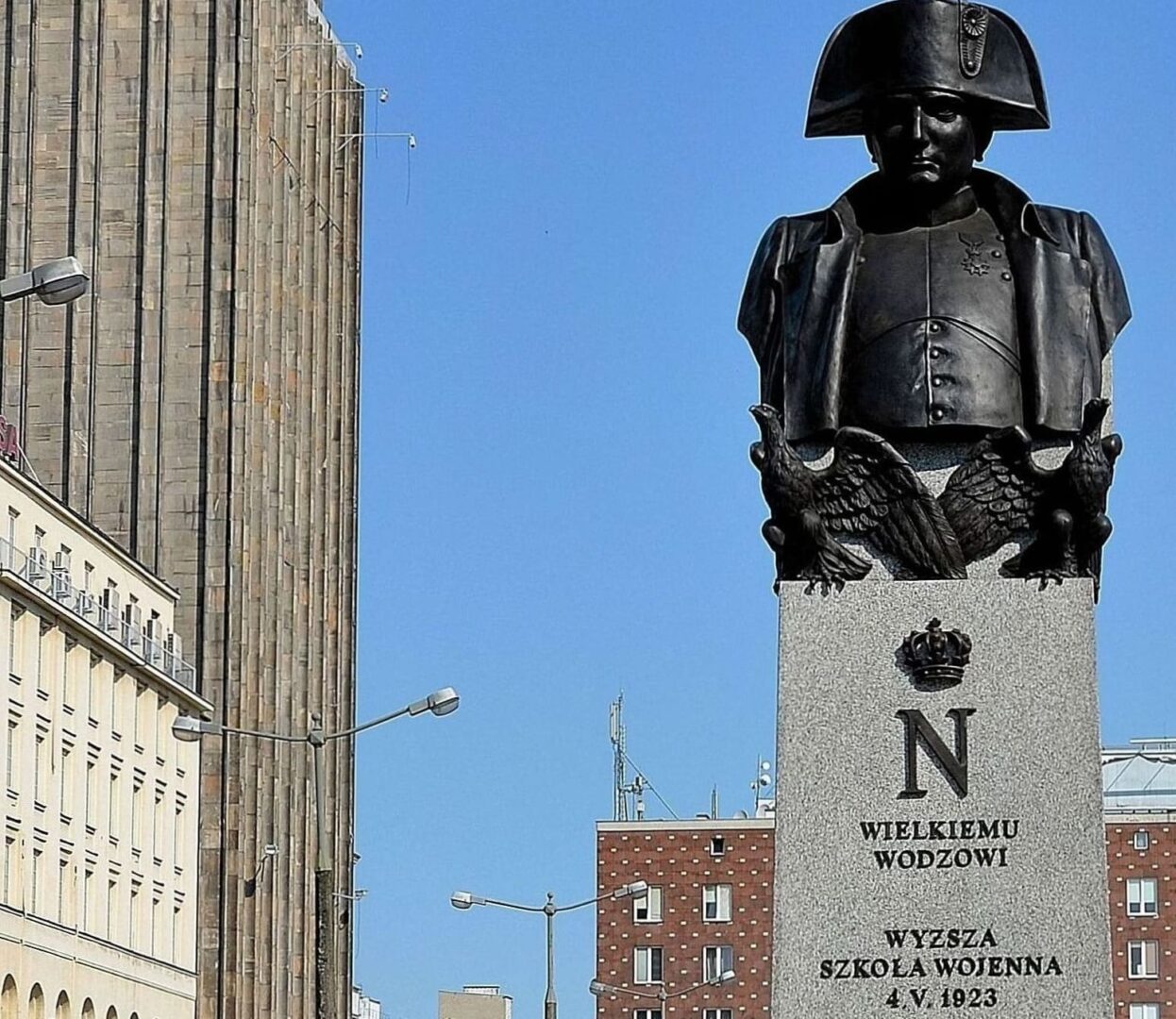 Popiersie Napoleona Bonaparte, pomnik Szkoły Wojskowej w Warszawie, 1923