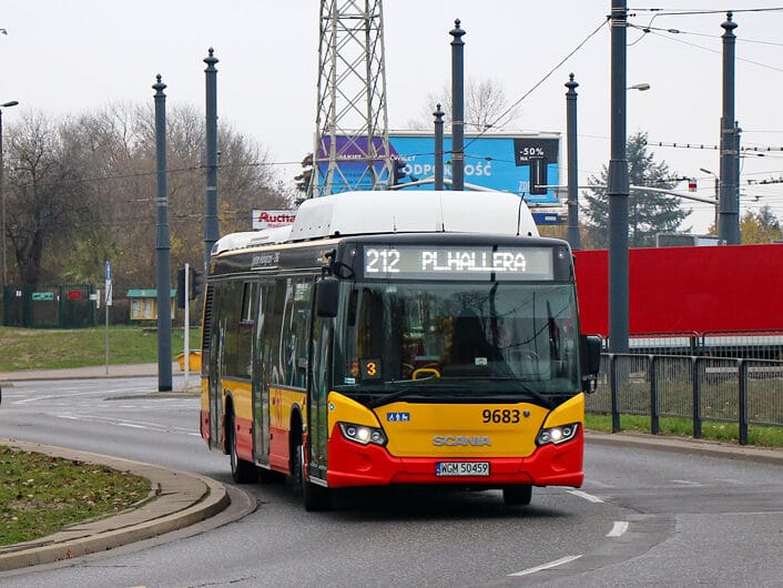 Autobus miejski Scania nr 9683 na linii 212 w Polsce