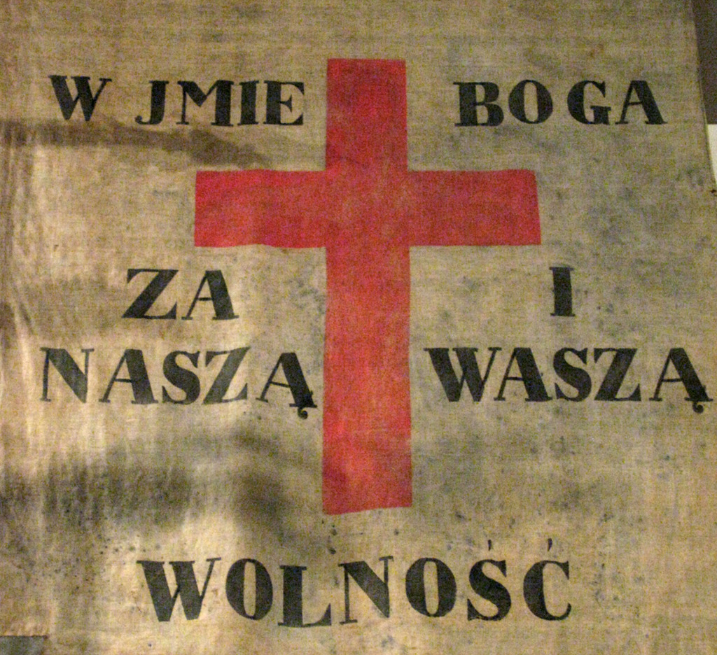 W JmIe Boga Za Nasza I Wasza Wolność; XIX-wieczna polska flaga z czerwonym krzyżem