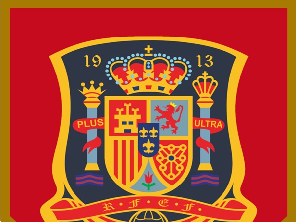 Herb Hiszpanii z koroną, lwem i mottem „PLUS ULTRA”