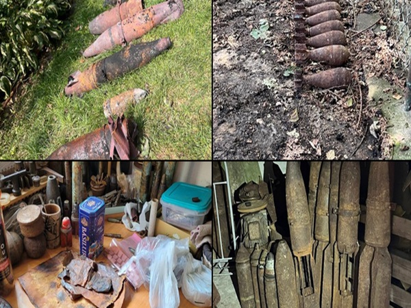 Kolekcja zardzewiałej amunicji z II wojny światowej, w tym pocisków artyleryjskich i moździerzowych. Wymagane ostrożne obchodzenie się.