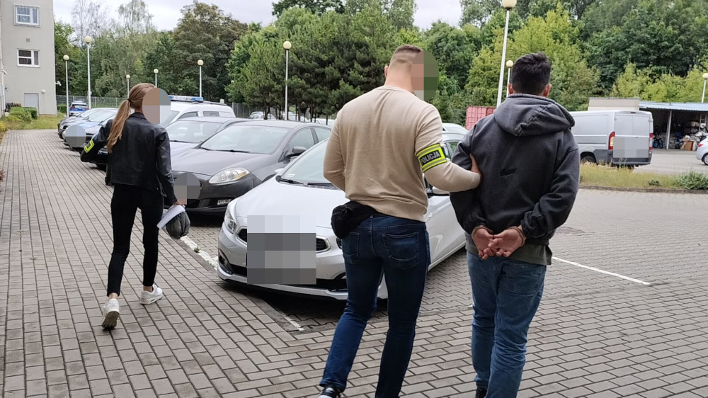 Policjanci zatrzymali podejrzanych, śledztwo prowadzi południowopraska prokuratura, fot. policja.pl, mat. pras.